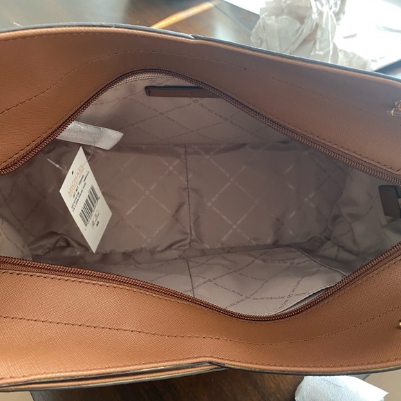 Michael Kors Tote - Picture 4 of 6